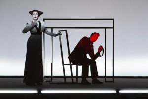 1914, messa in scena , scenografia e luci di Robert Wilson