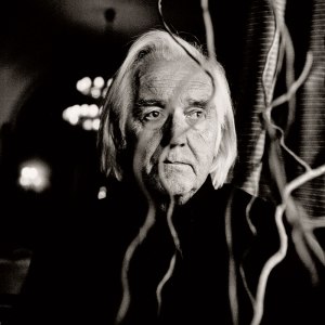 henning-mankell-jamais-je-n-aurais-imagine-vivre-si-longtemps-avec-ce-vieux-kurt,M260009